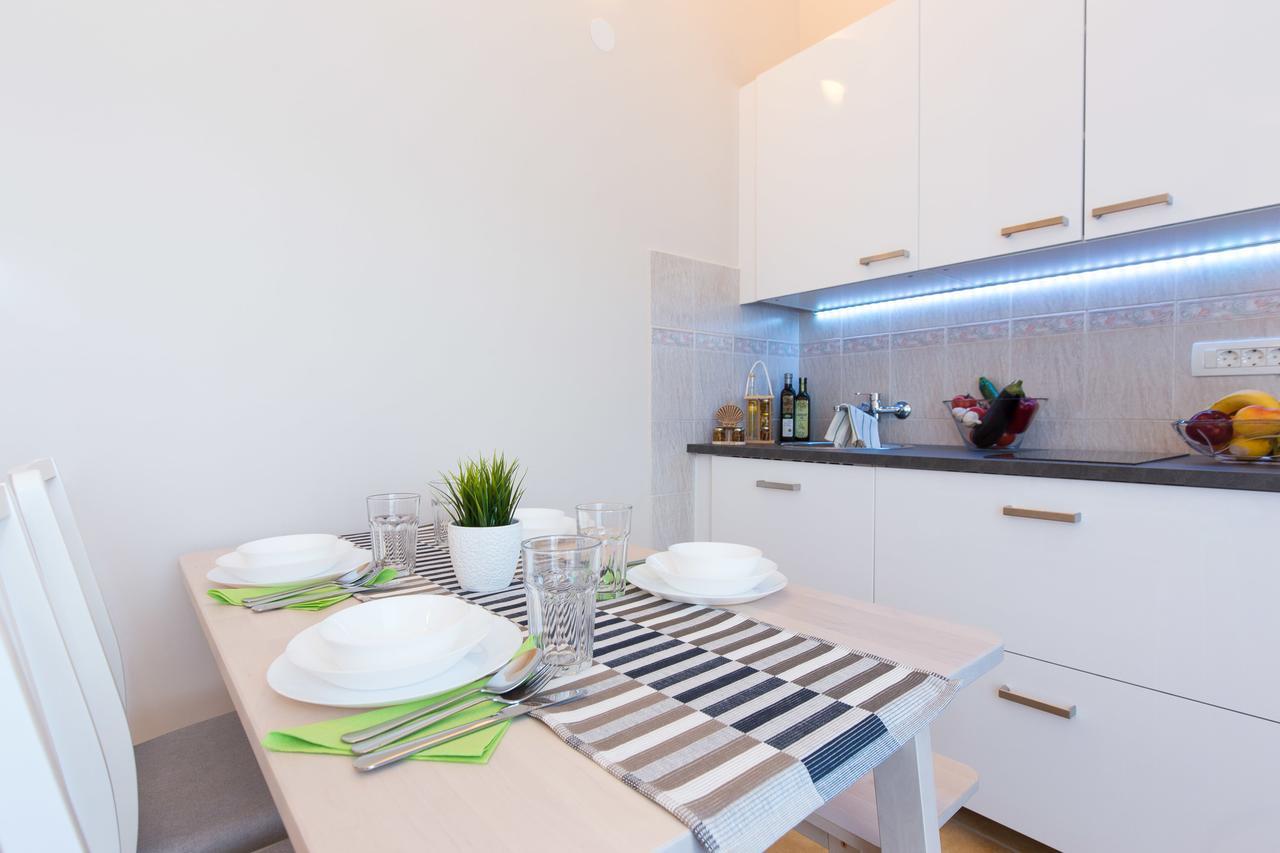 Apartments Tamaris Čižići Екстериор снимка