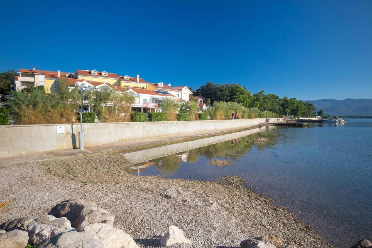 Apartments Tamaris Čižići Екстериор снимка