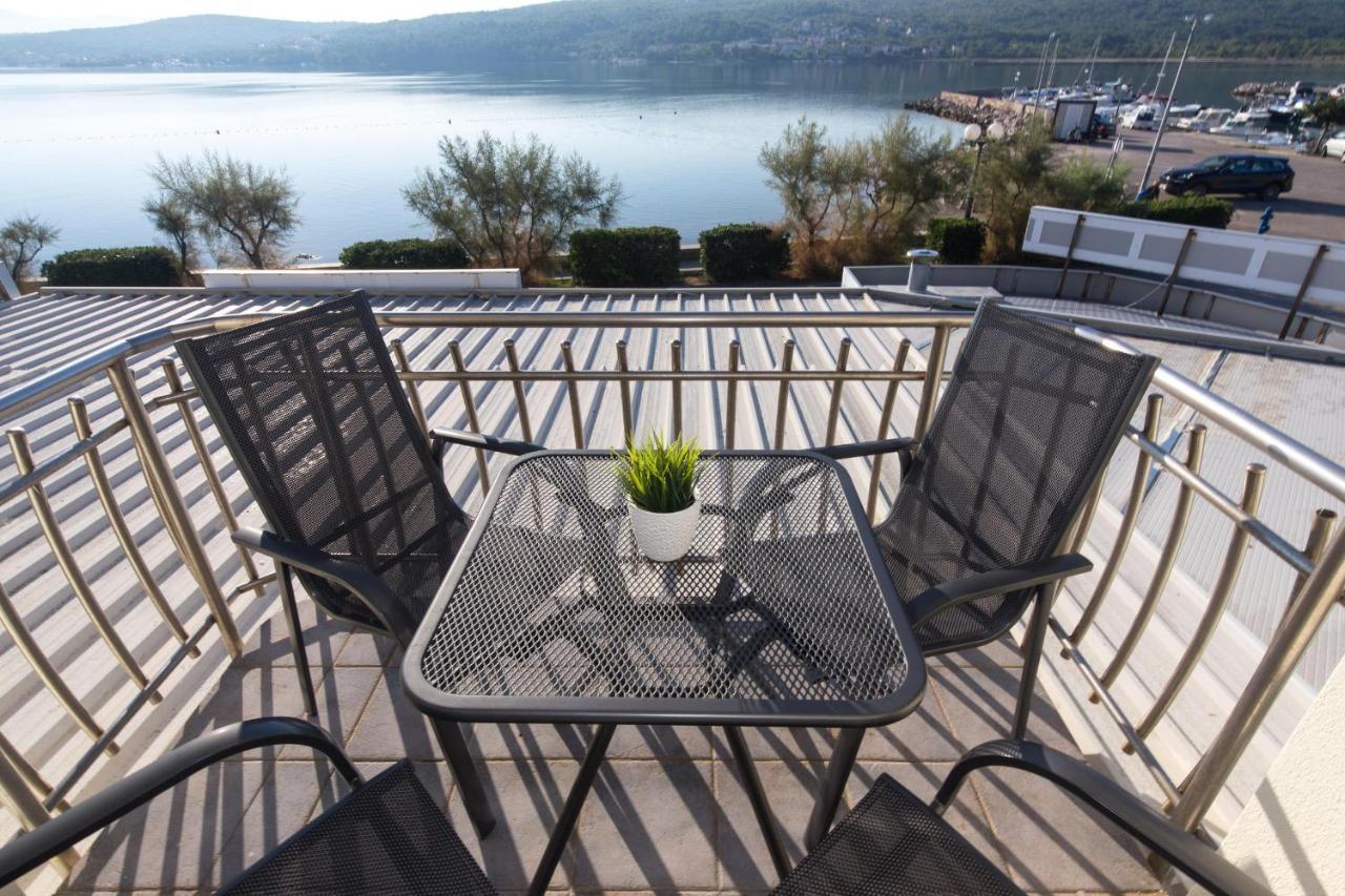Apartments Tamaris Čižići Екстериор снимка